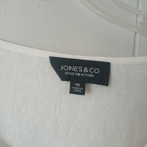 Top - Picture 2 of 2